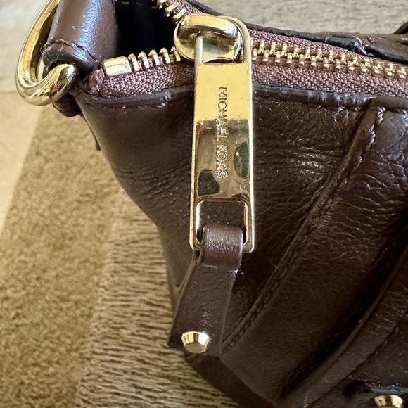 Michael Kors brown leather purse - Picture 6 of 12